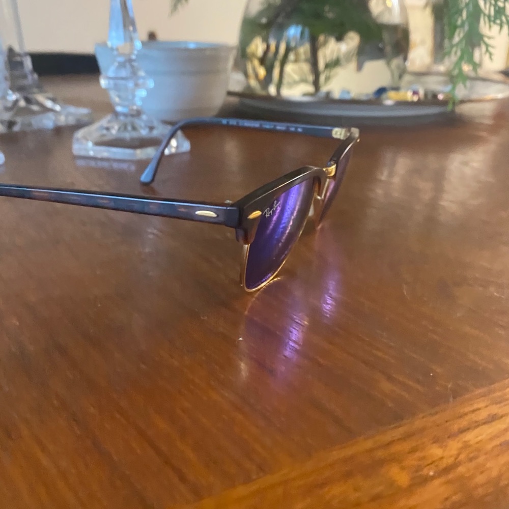 Sunglasses - image 7